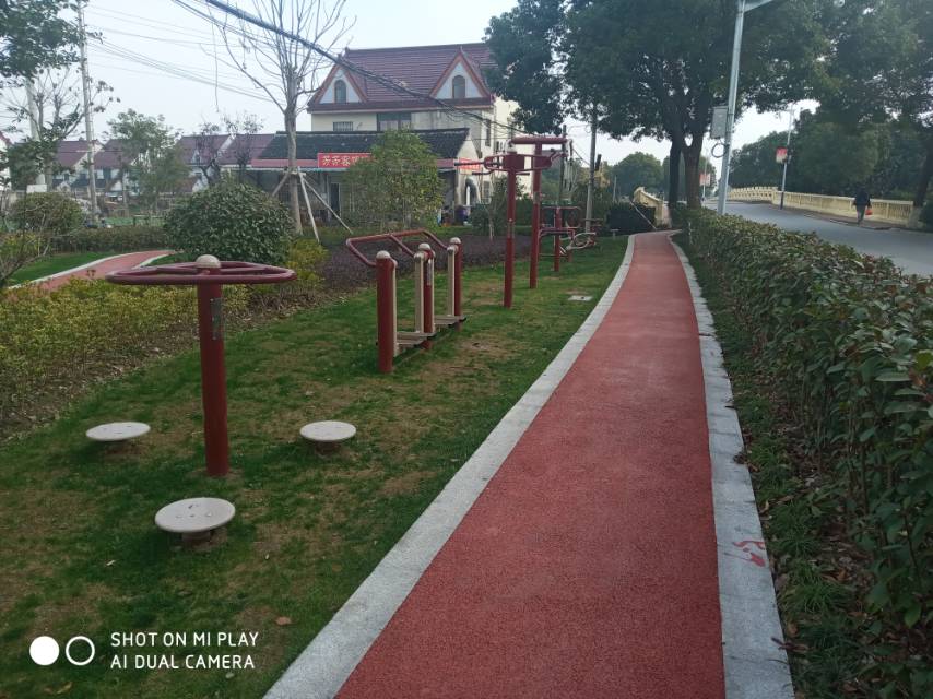 秦山村一组市民益智健身点