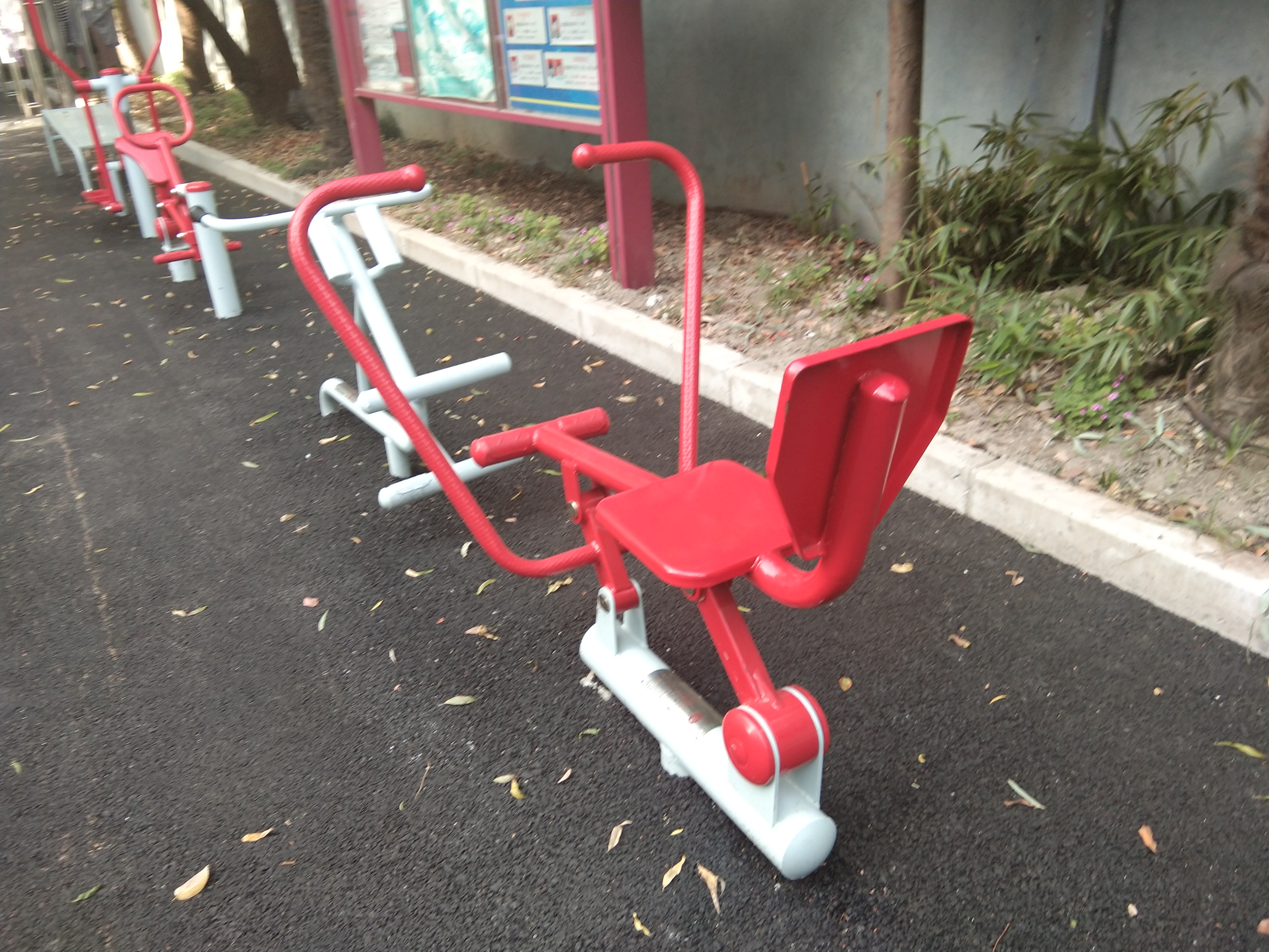 划船器