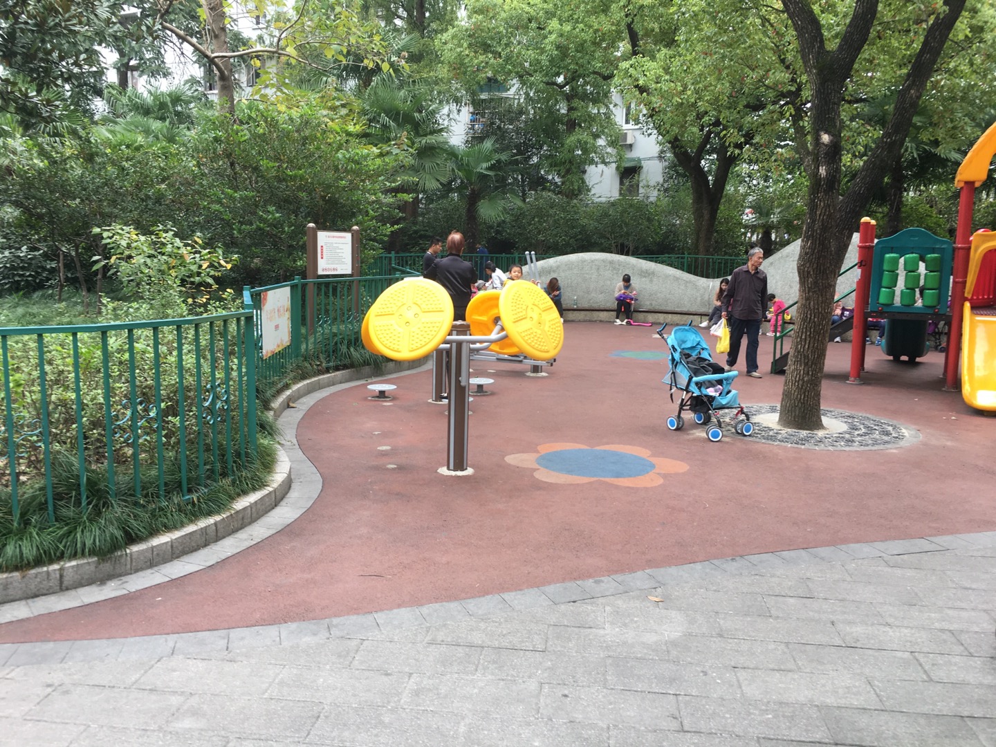 宜川公园市民益智健身苑点