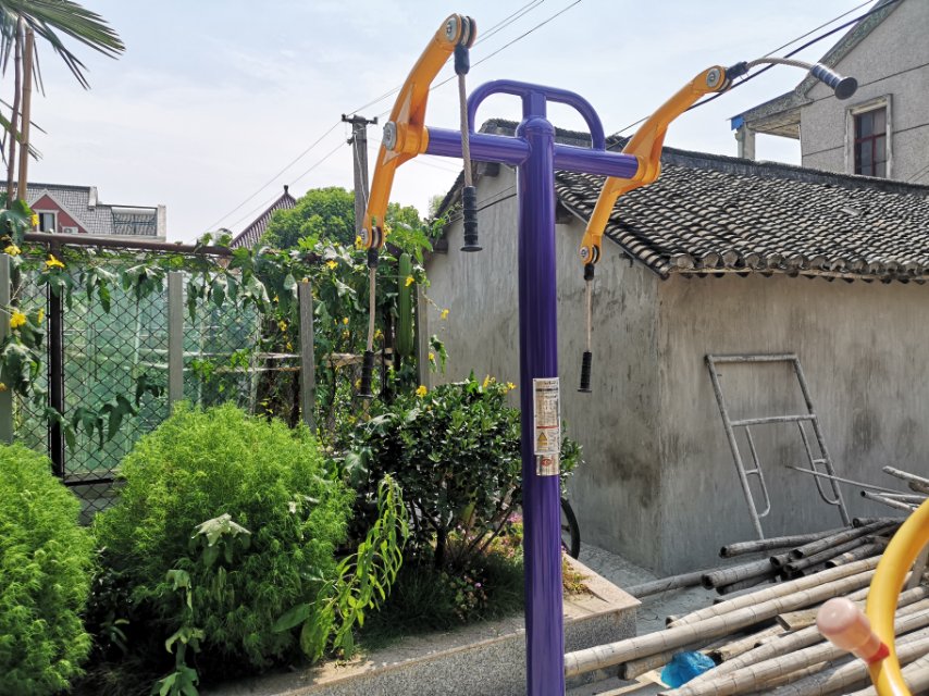 牵引器