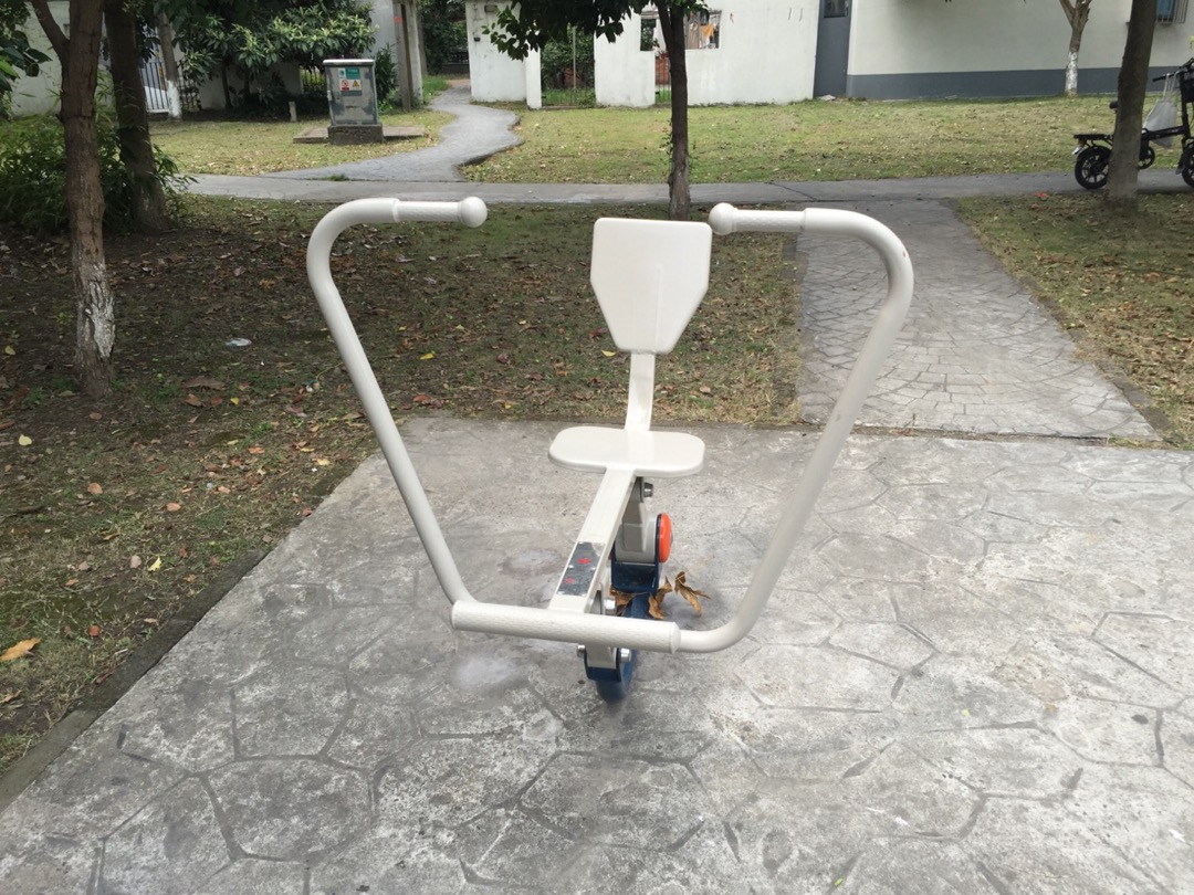 划船器