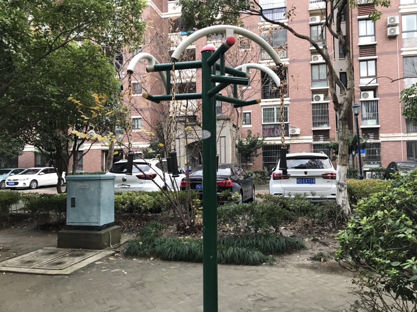 牵引器
