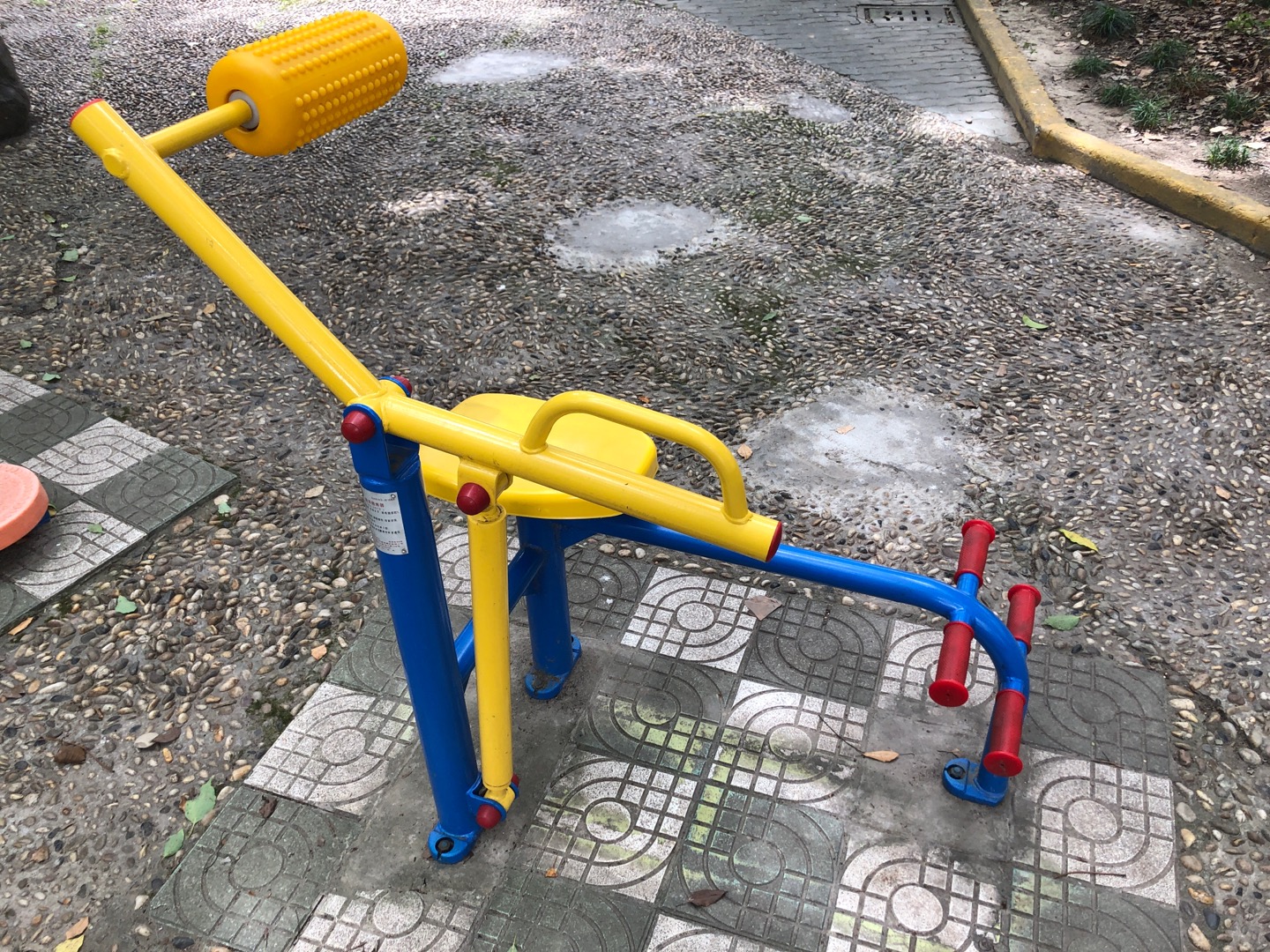 腹背锻炼器