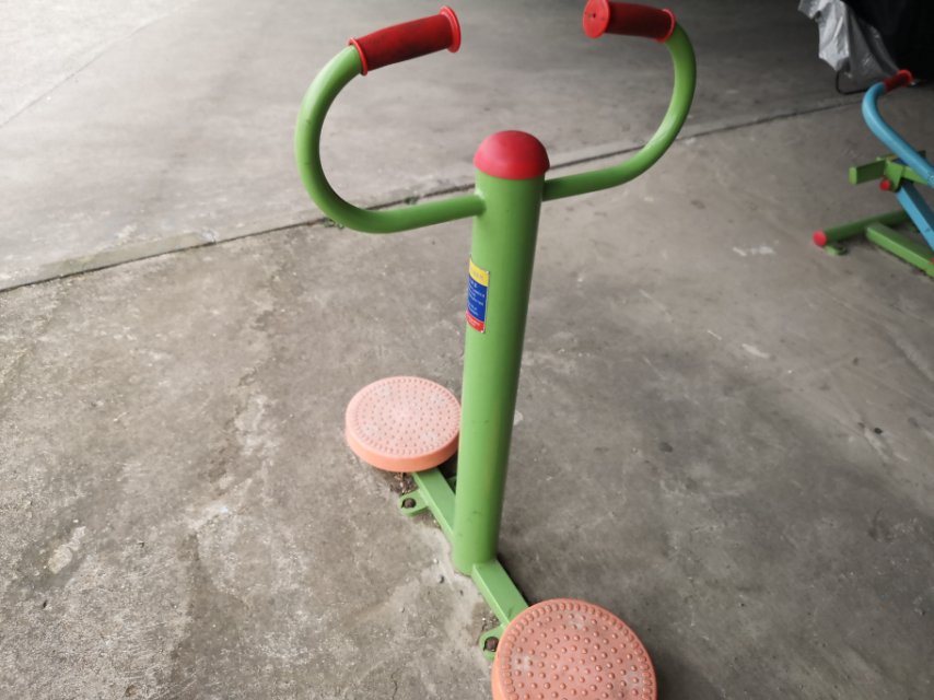 扭腰器