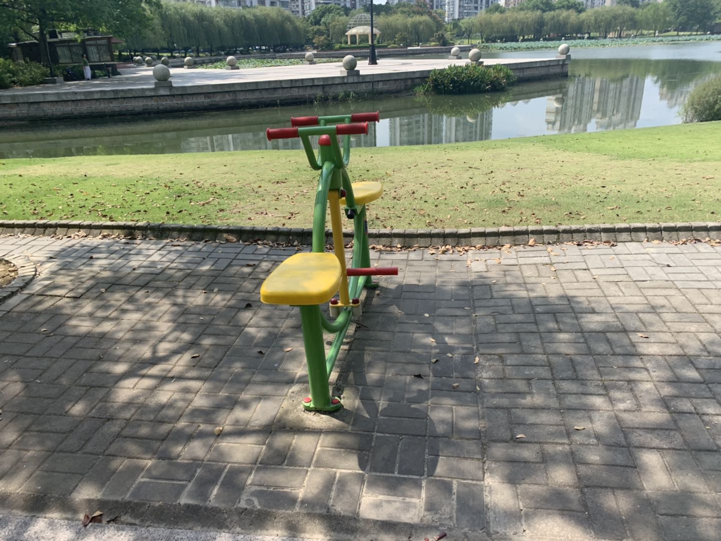 下肢康复器
