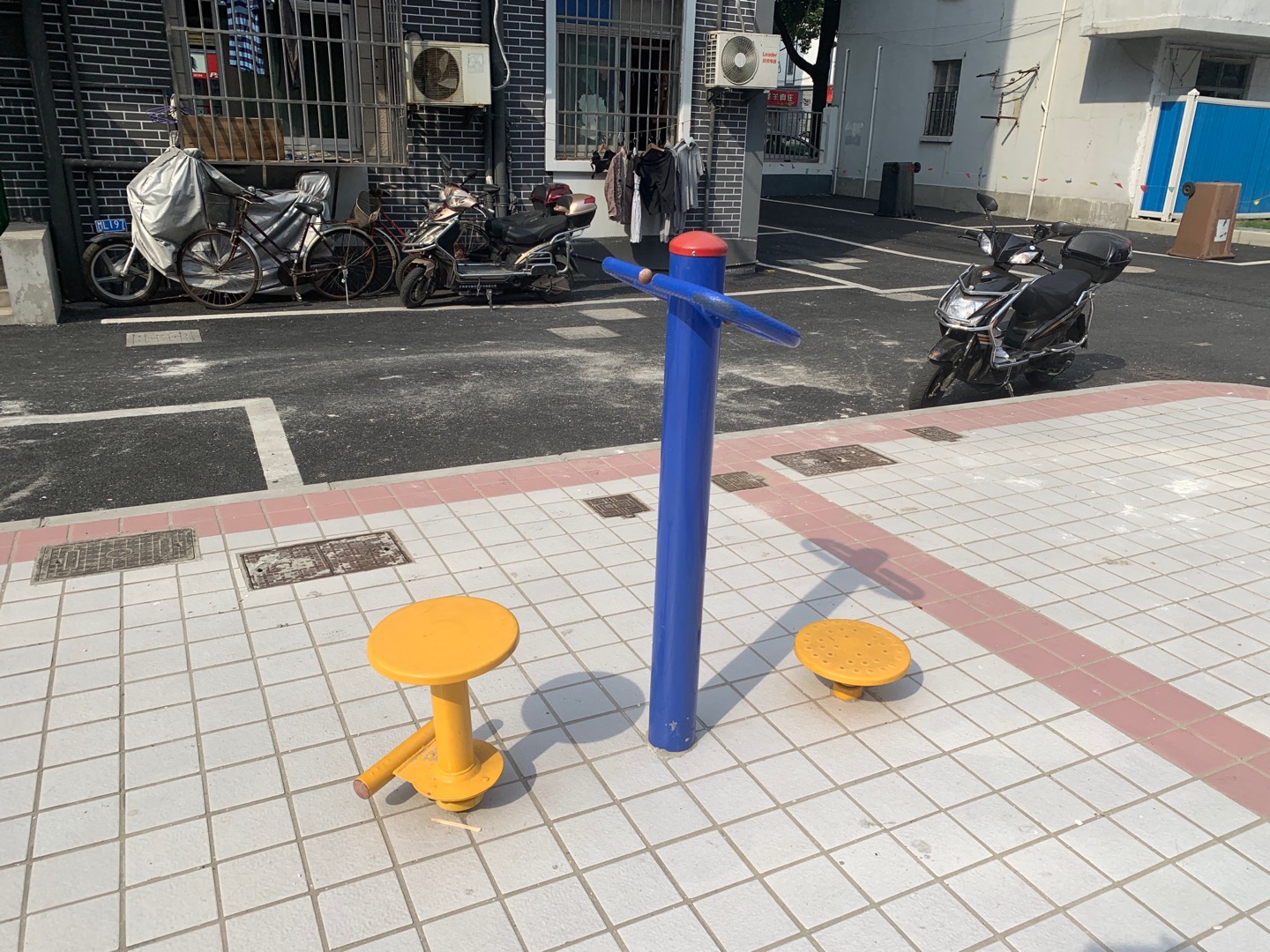 双位扭腰器