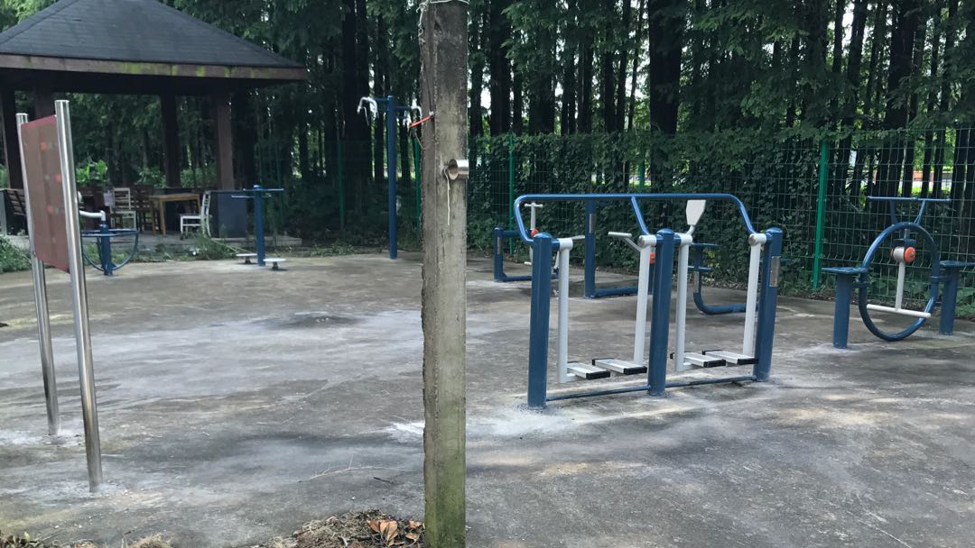 香楠路居委健身苑点