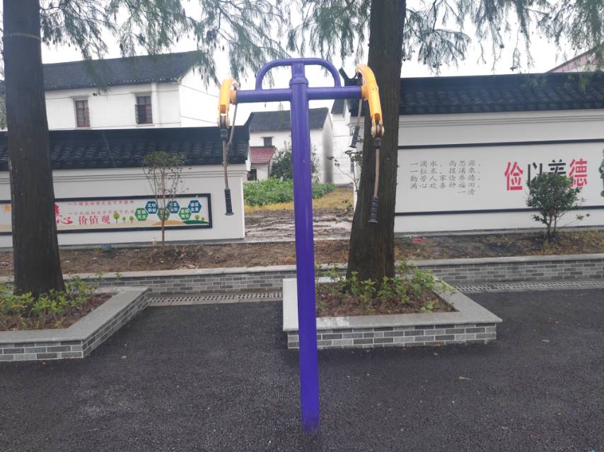 牵引器