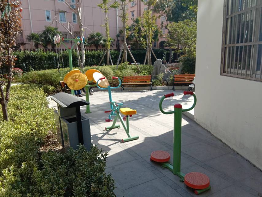 蓝村苑市民益智健身点