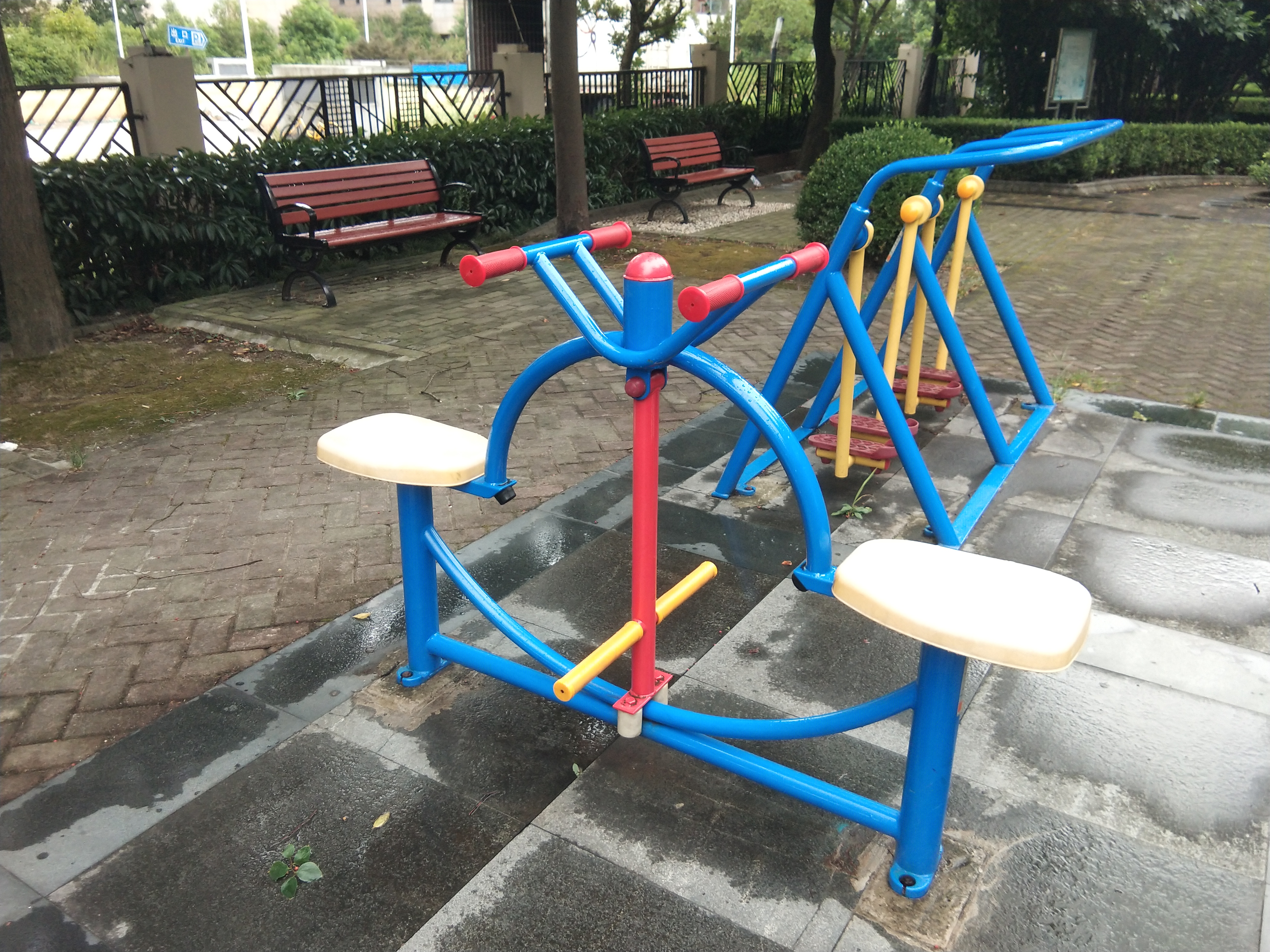 下肢康复器