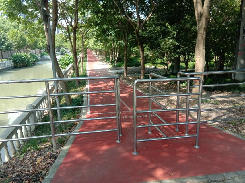 小昆山镇东华市民健身步道