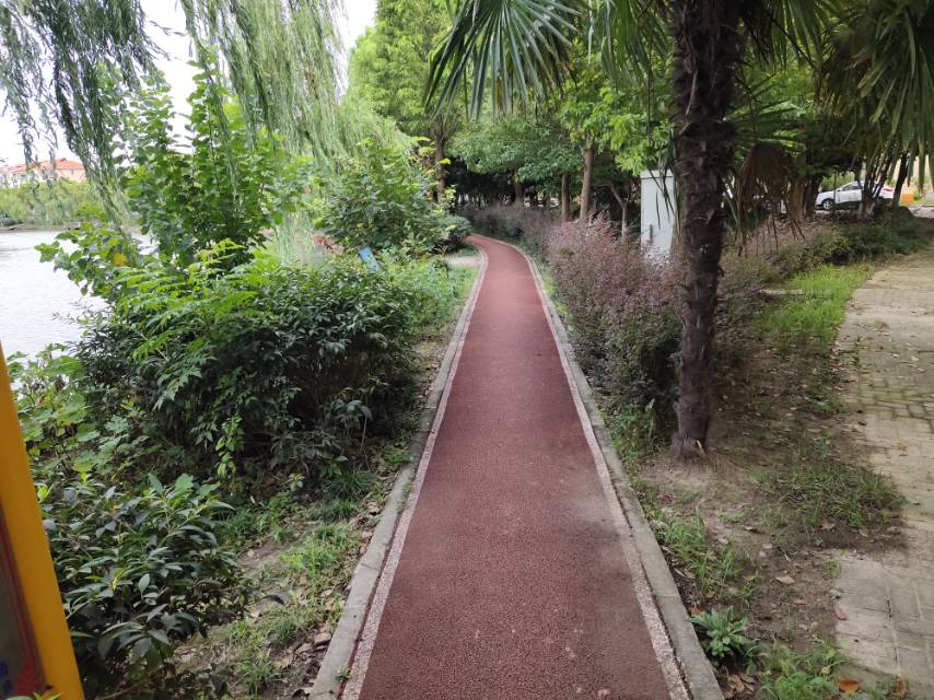 顺驰蓝湾百姓健身步道
