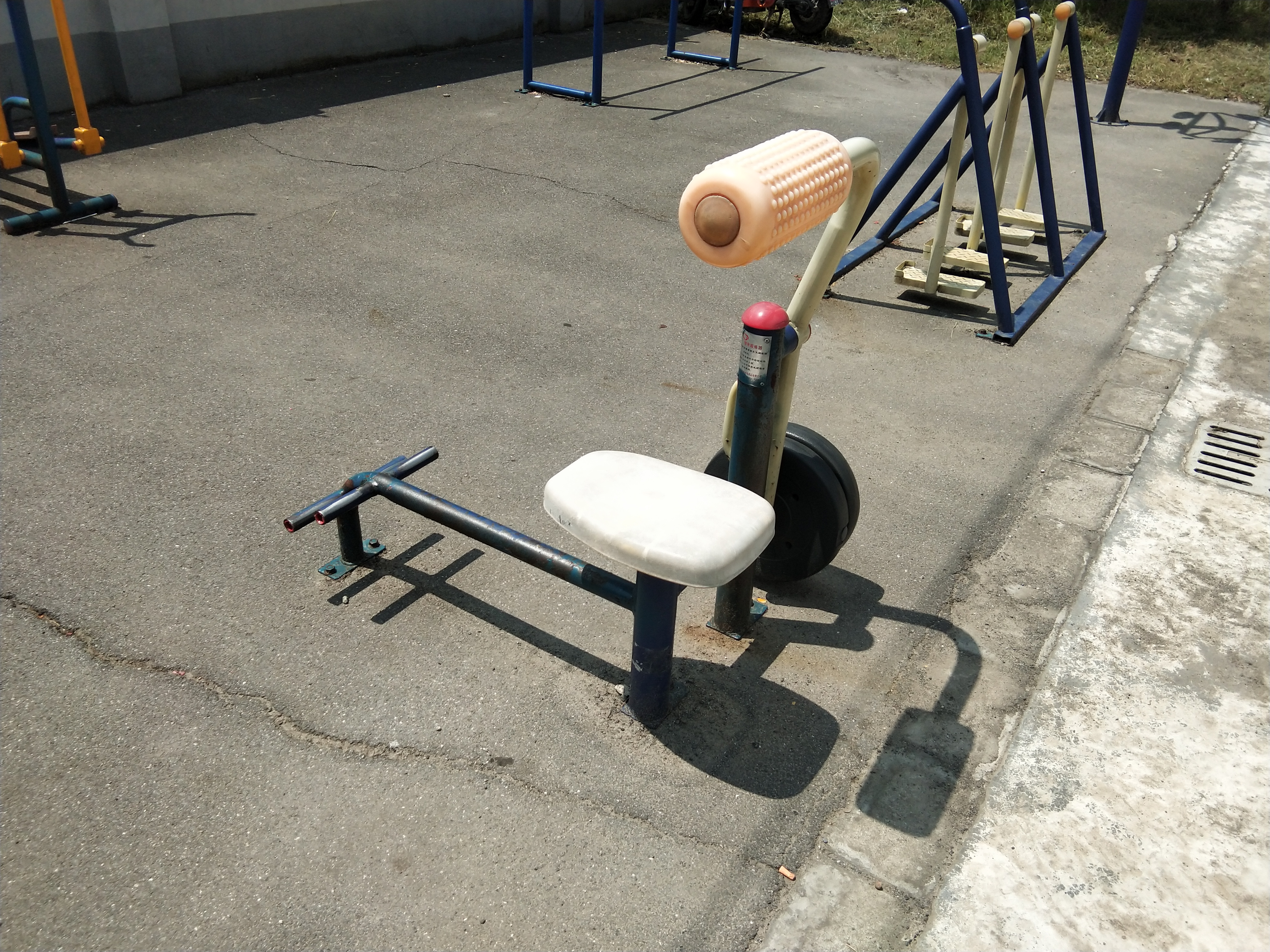 腹背锻炼器
