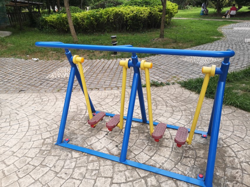 双人漫步器