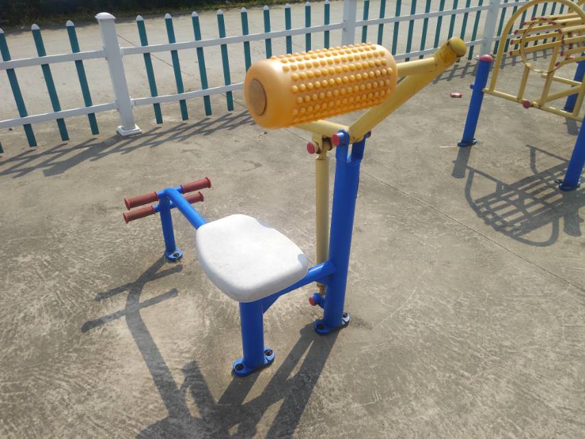 腹背锻炼器