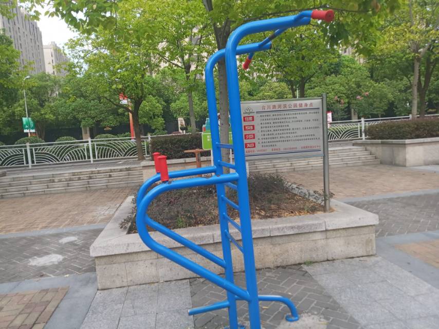 多功能锻炼器