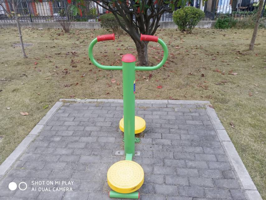 扭腰器