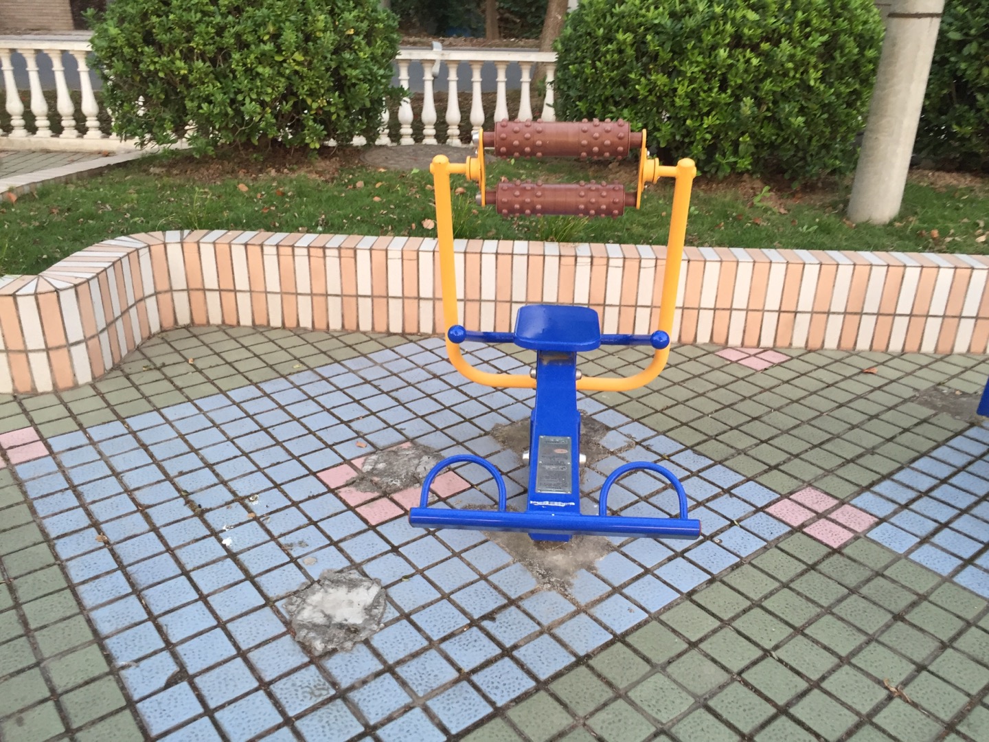 腹背屈伸训练器