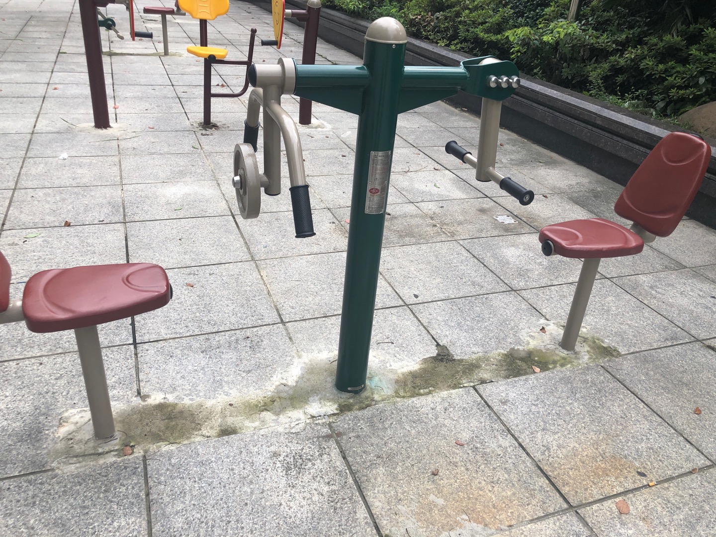 上拉钟摆器