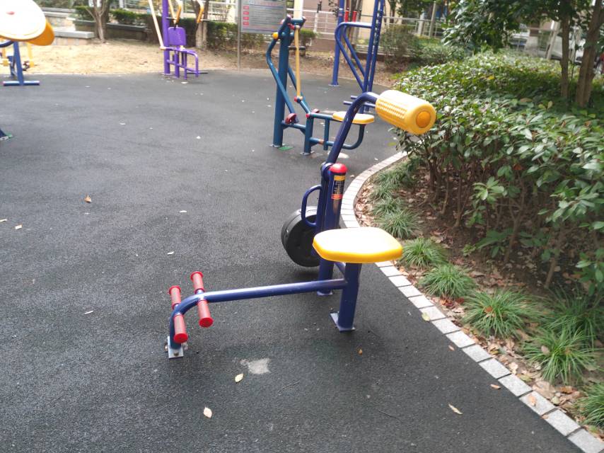 腹背锻炼器