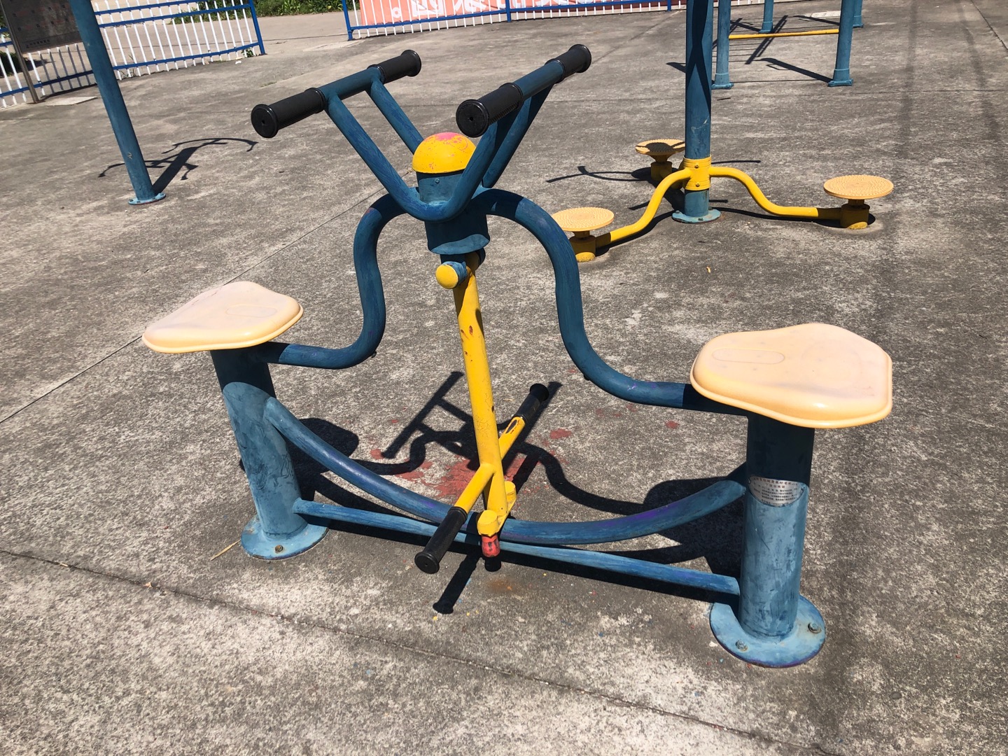 下肢训练器 下肢训练器