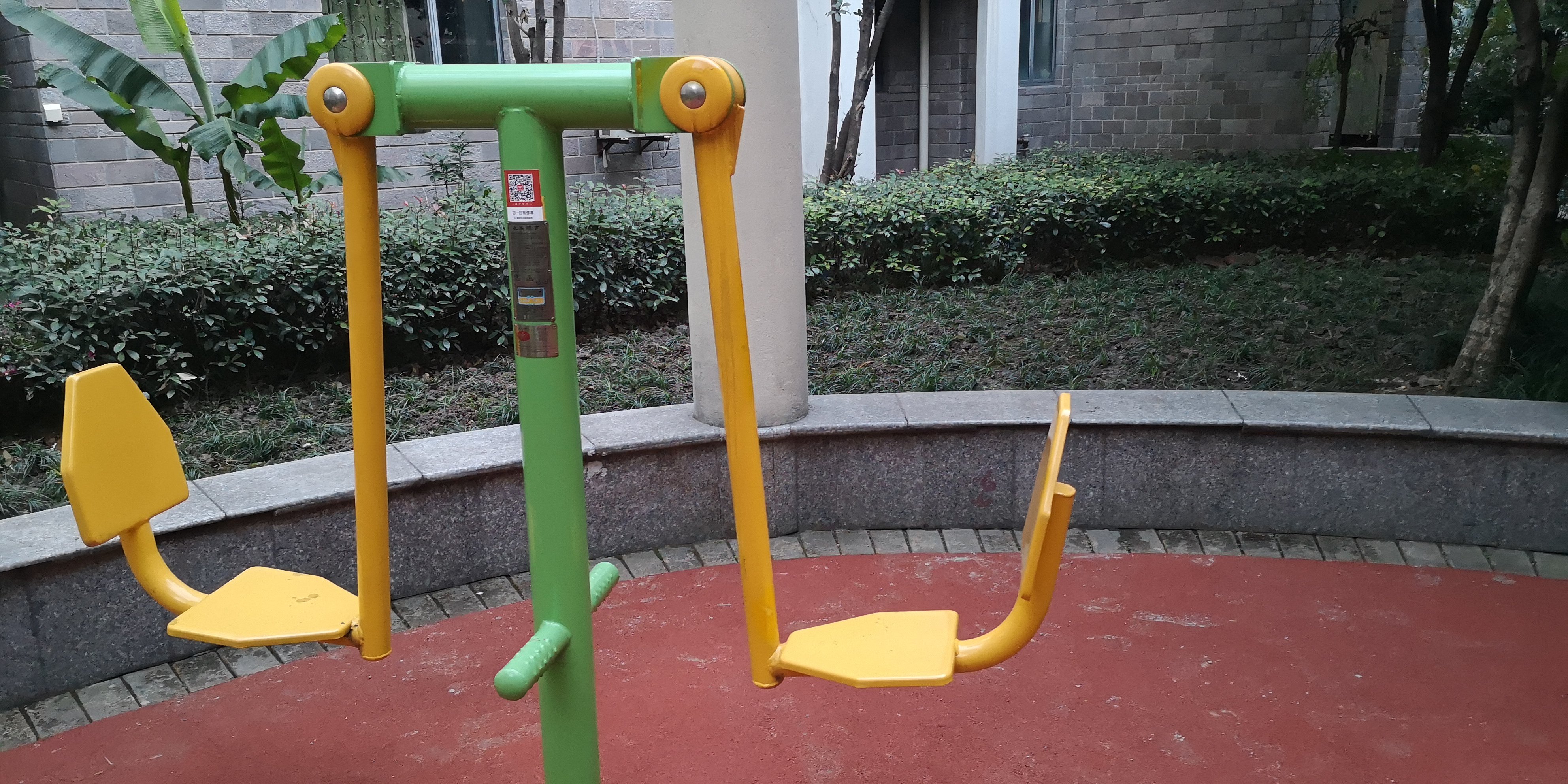 双人蹬力器