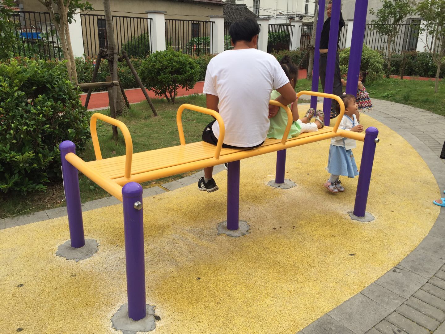 鞍马训练器