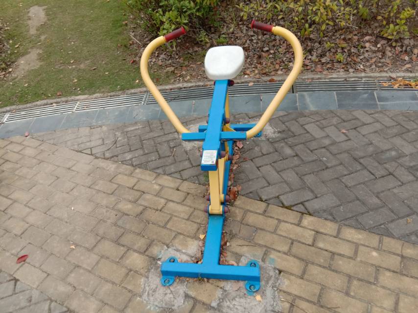 自重划船器