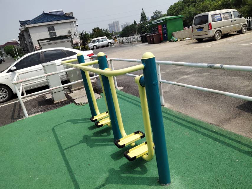 双位太空漫步机