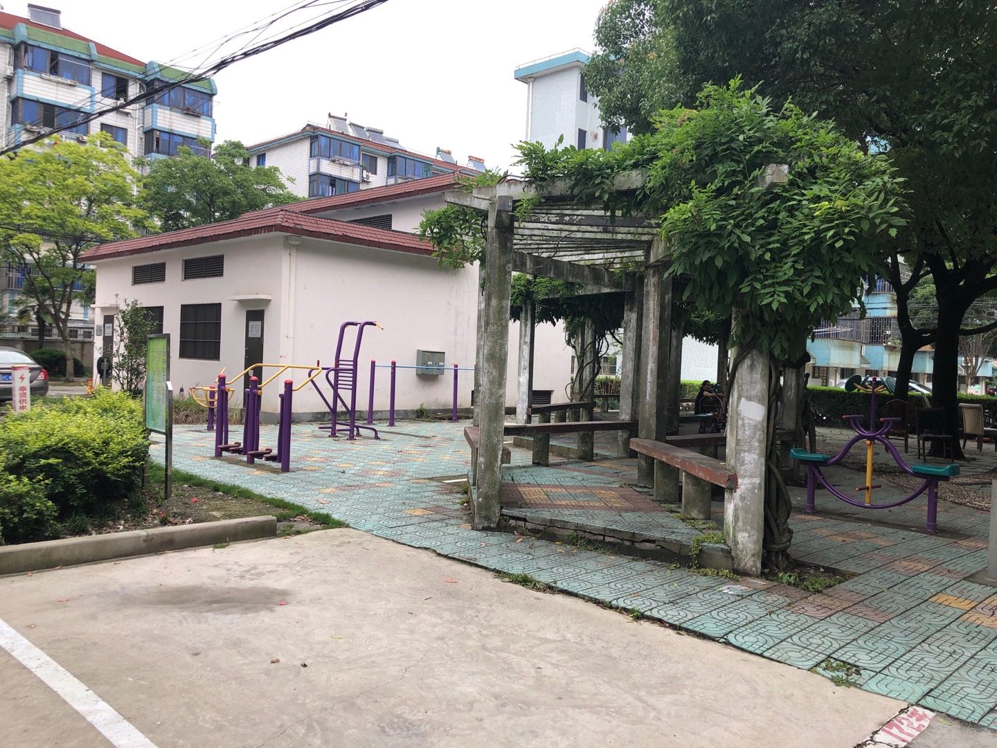 育秀二居健身点2