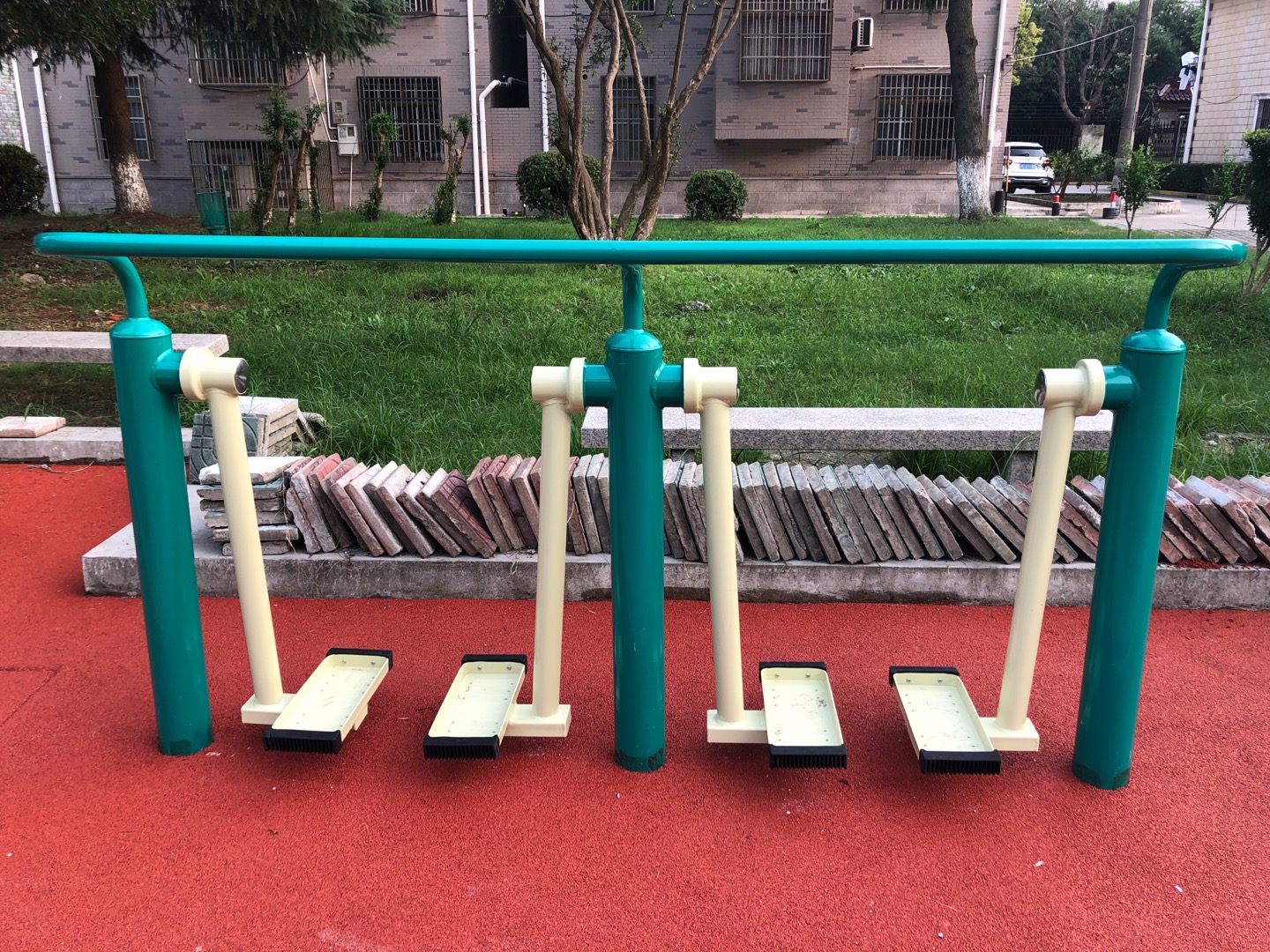 双人漫步机