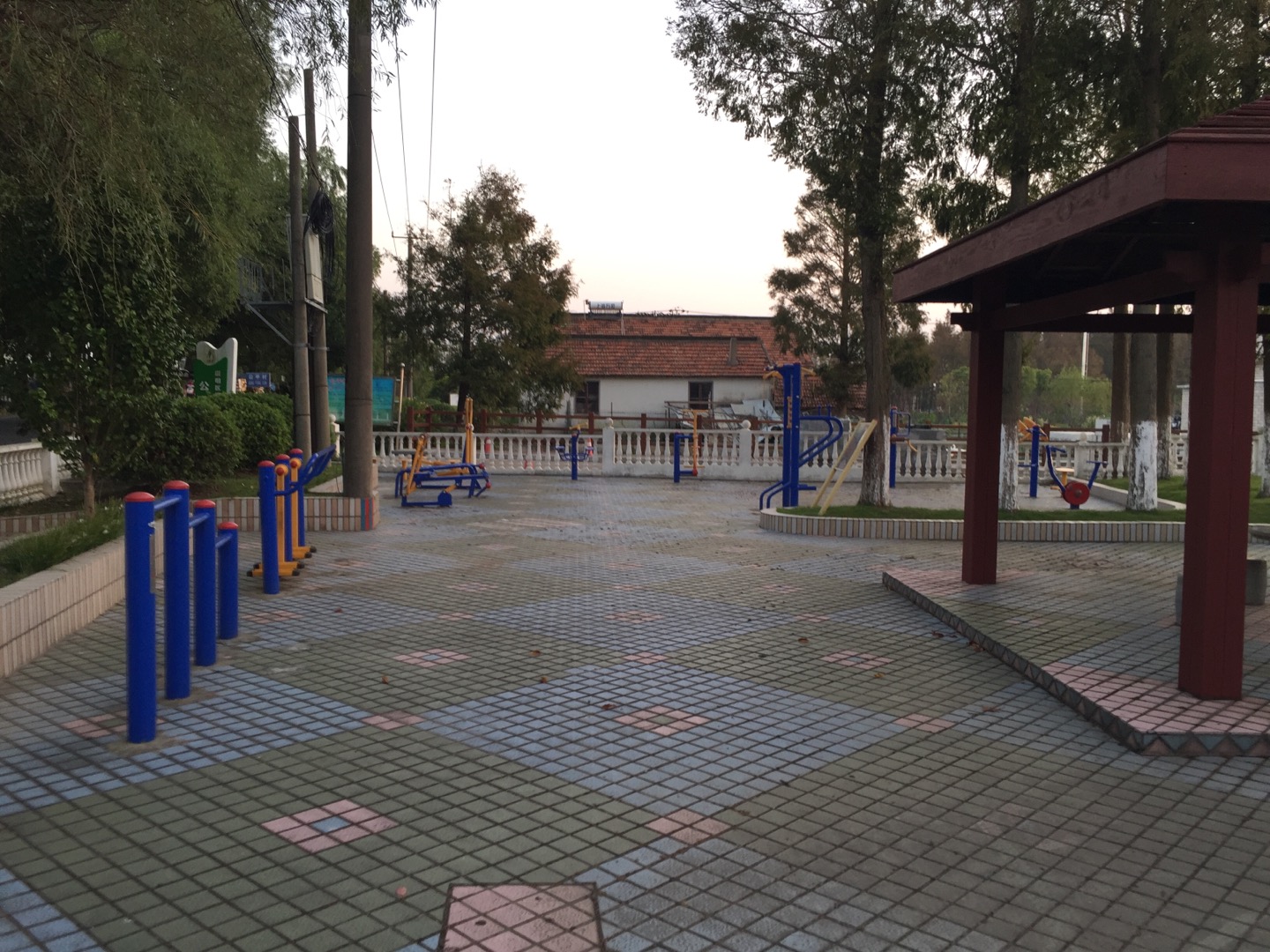 居委会公平健身点