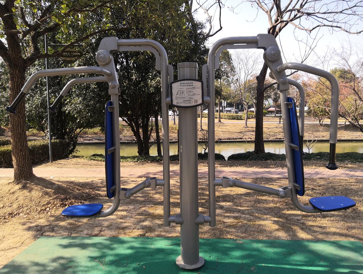 坐推训练器