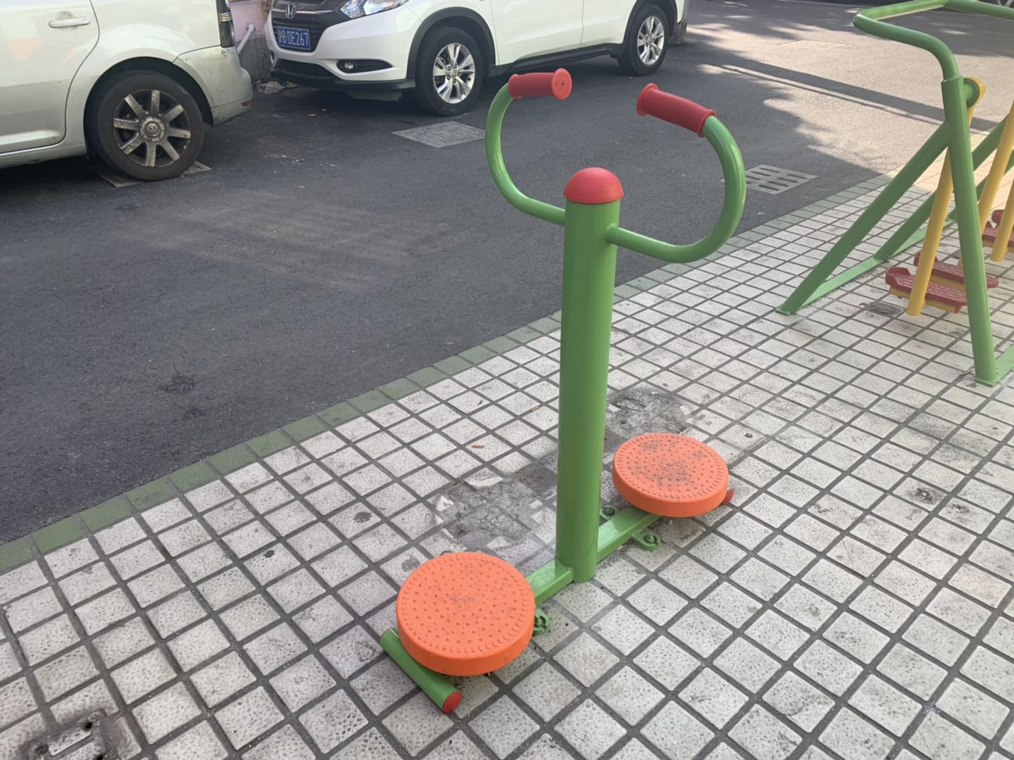 扭腰器