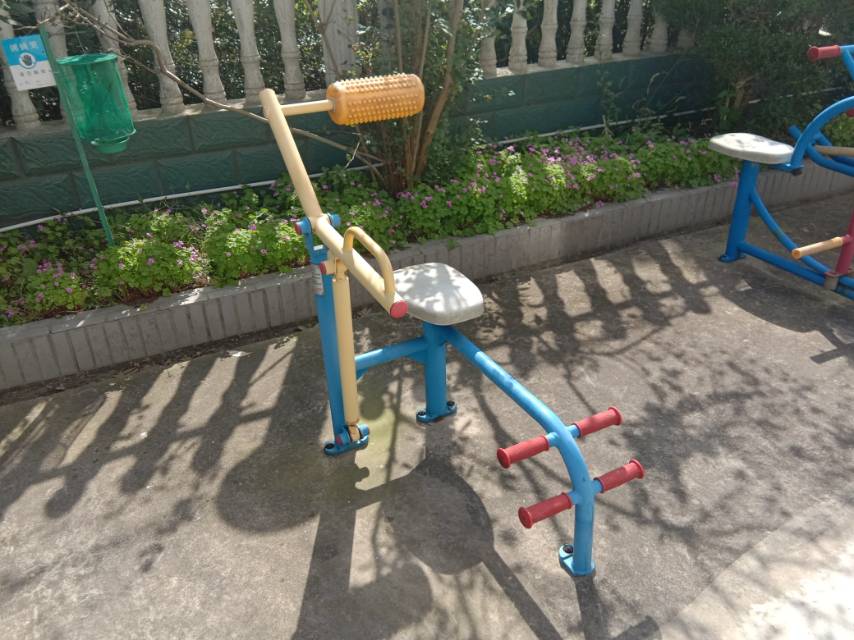 腹背锻炼器