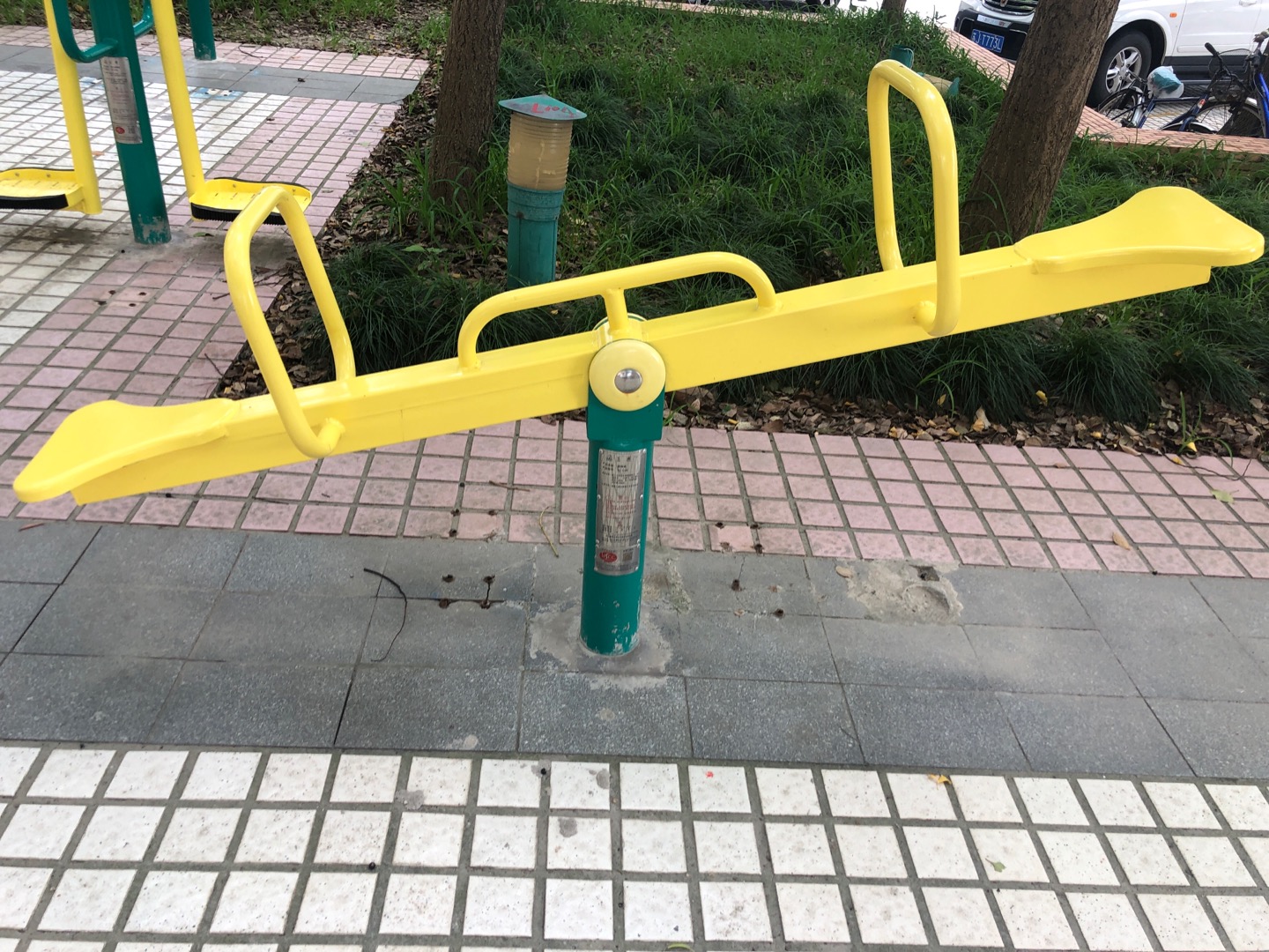 跷跷板