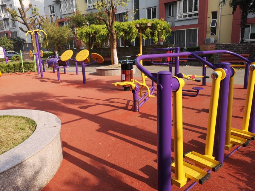 顾村敬老院健身苑点