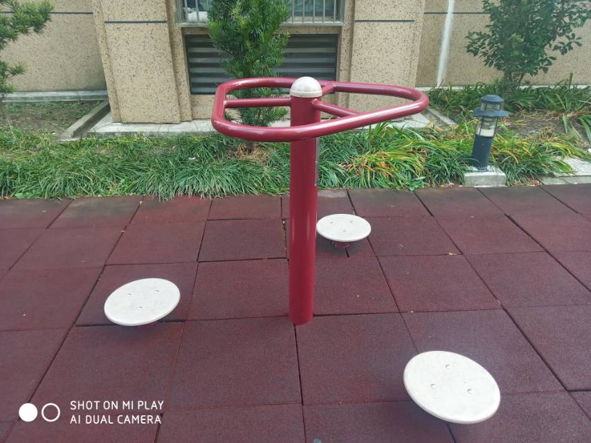 扭腰器