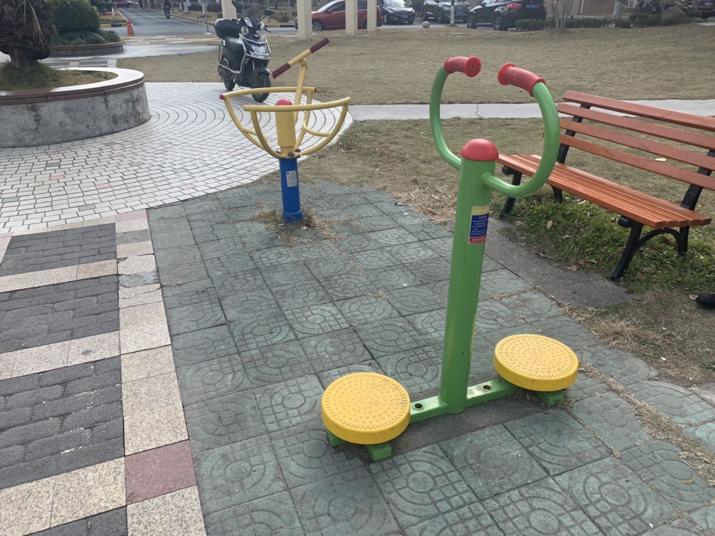 扭腰器