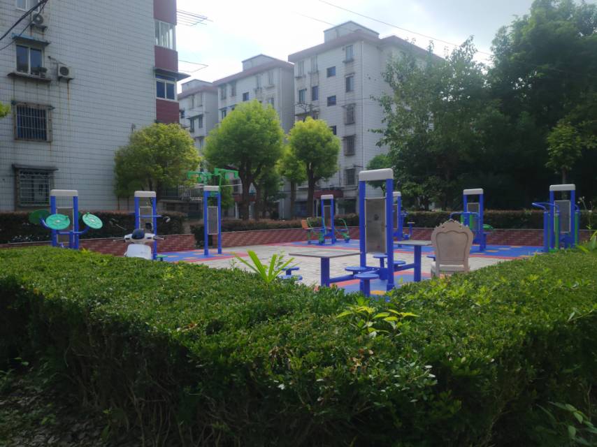 共江小区健身点