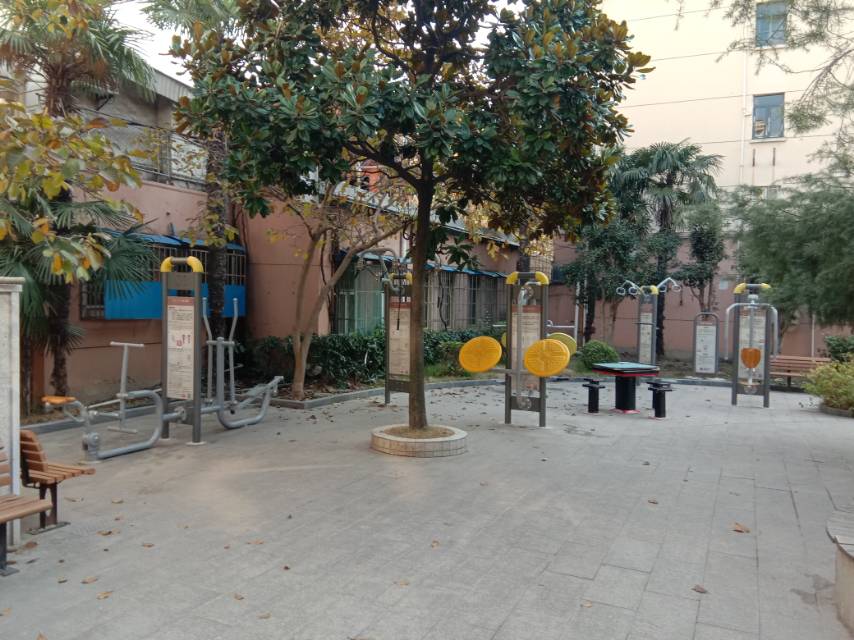 管弄路311弄健身点