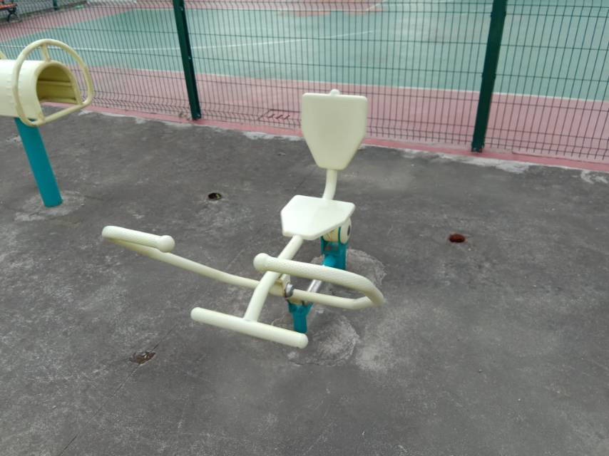 划船器