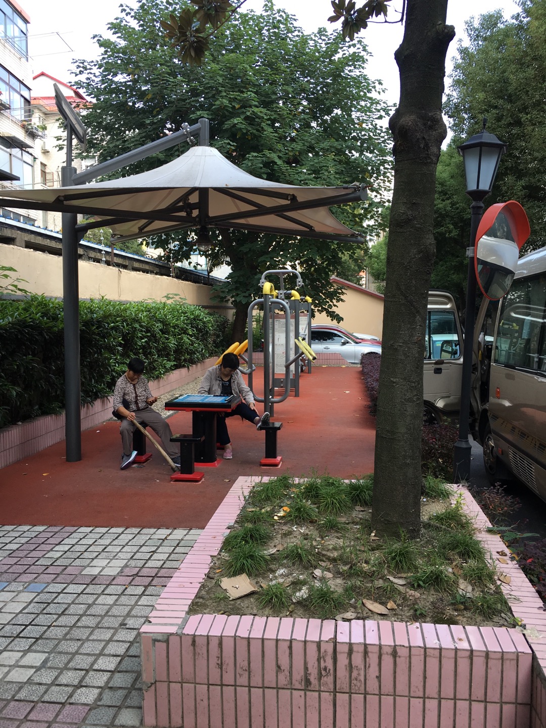 沽源居委益智健身点
