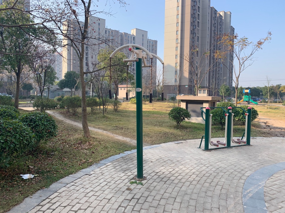 牵引器