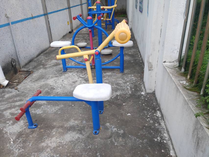腹背锻炼器