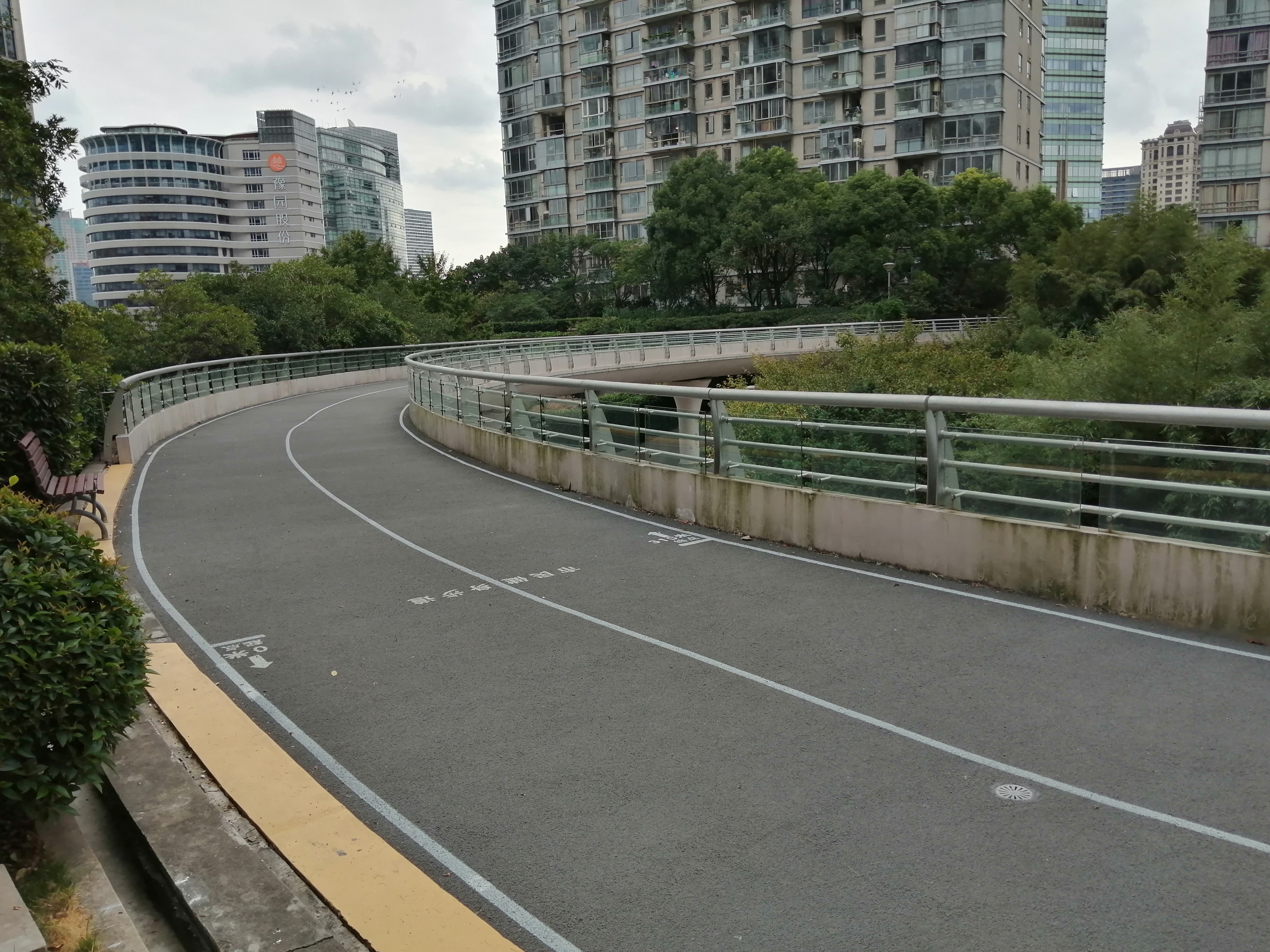 金外滩花园市民健身步道
