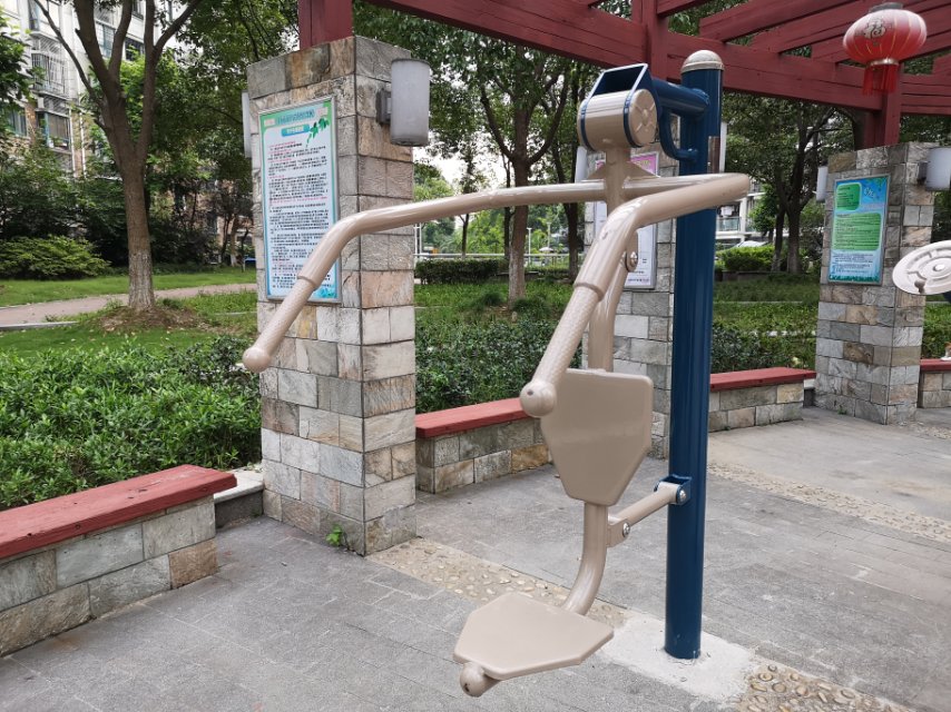坐拉训练器