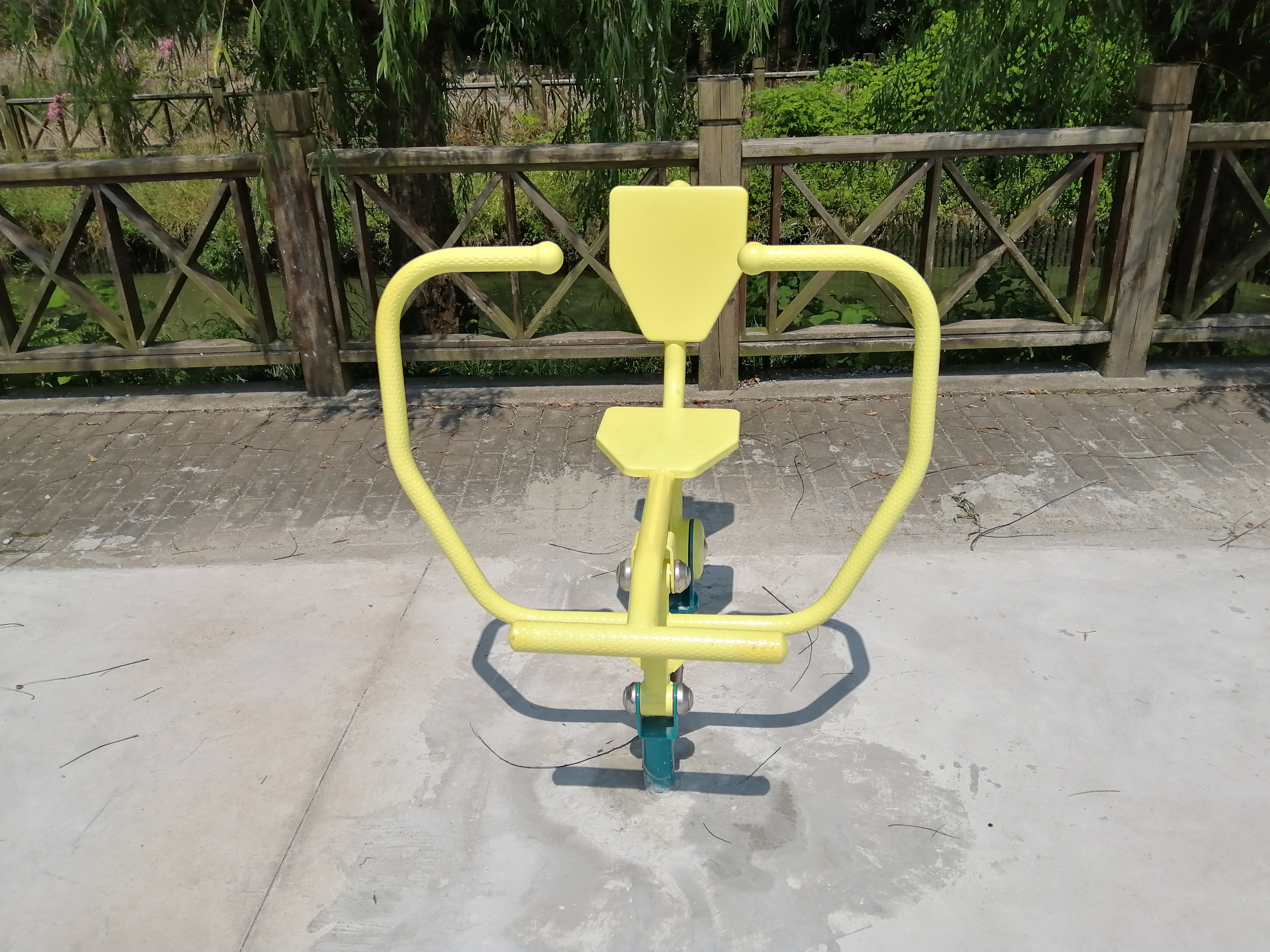 划船器
