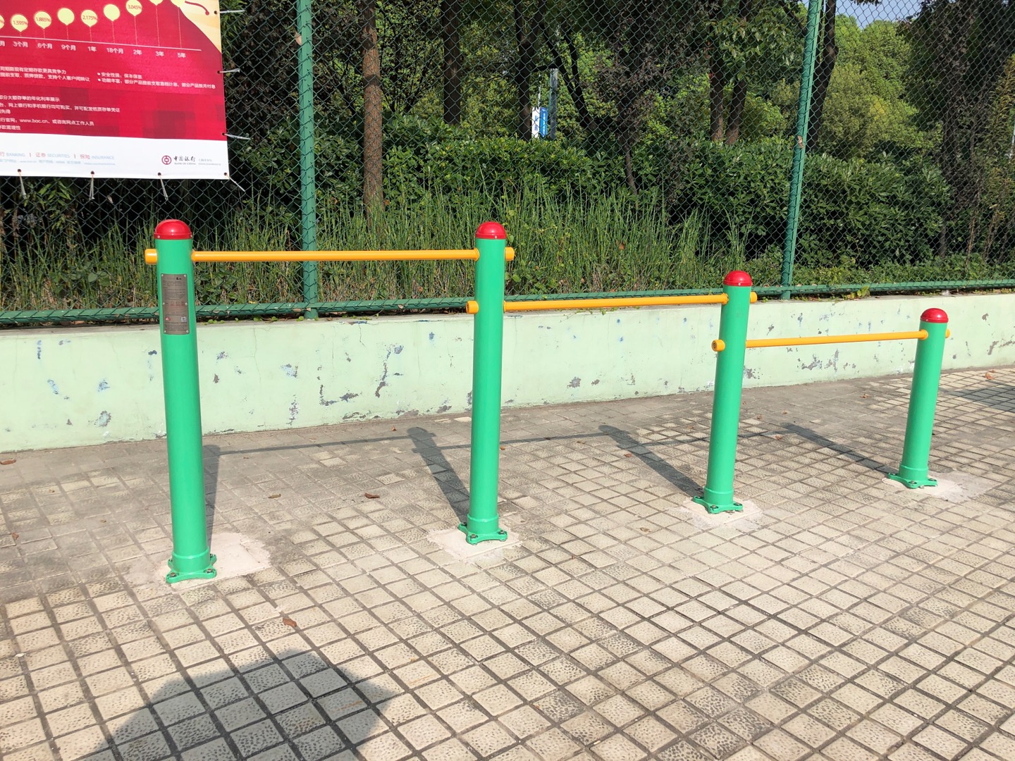 多联压腿架