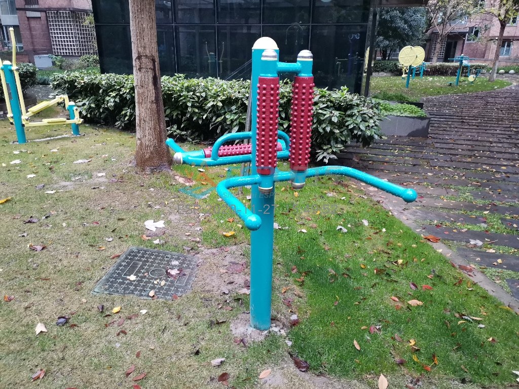 腰部按摩器